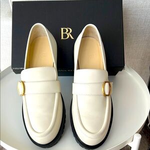 New Banana Republic Lug Women's Cream Loafers